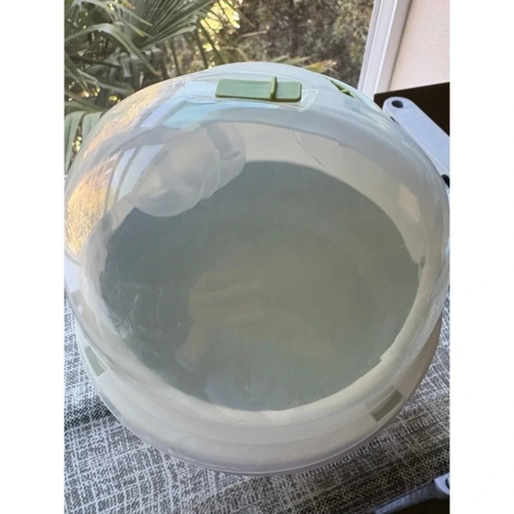 Portable Bird & Small Pet Carrier with Water Bottle – Dome Lid, 18.6 x 16cm